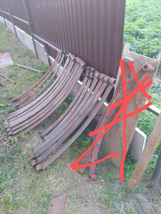 Рессори в зборі пара на пицеп та корінні листи окремо УАЗ Нові СССР