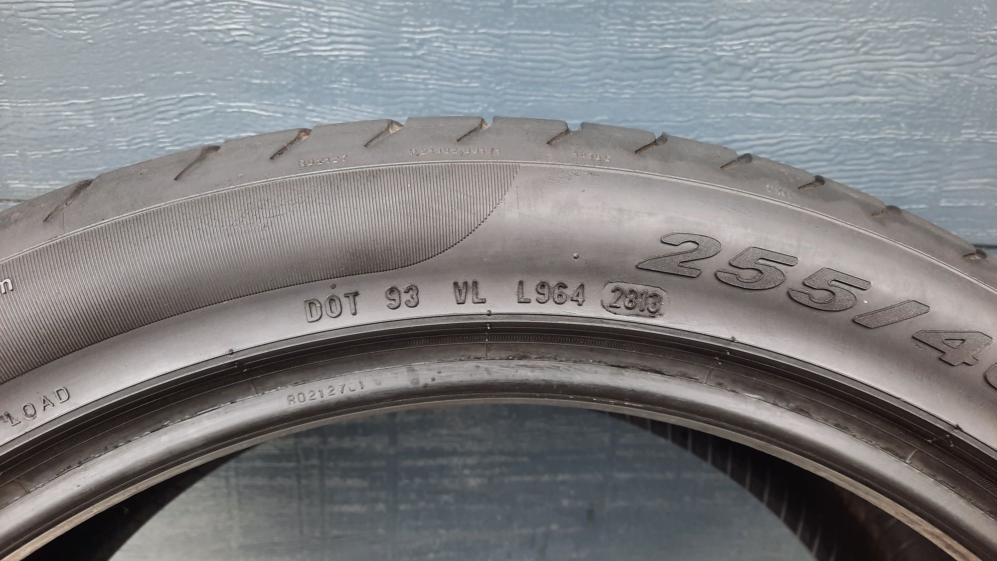 Pirelli 255/40 R19 P Zero