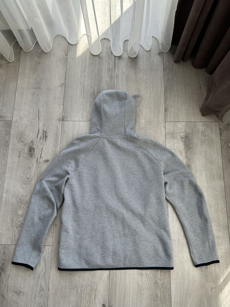 Зіпка nike tech fleece