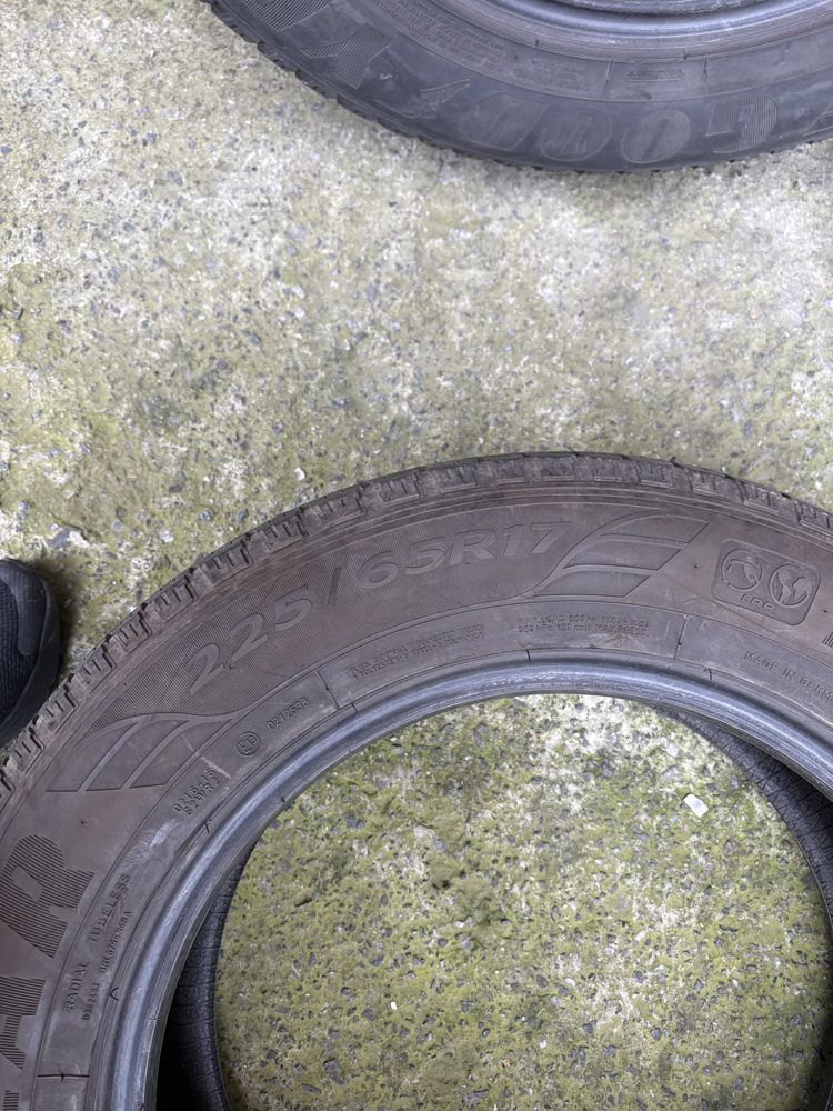 Good Year Efficientgrip SUV 4x4 225/65 R17