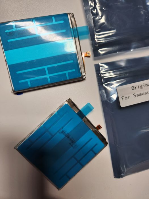 Продам аккамуляторы на Samsung S22 оригинал