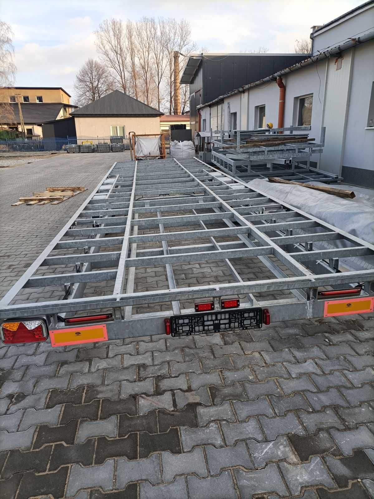 Przyczepa platforma podwozie nowa producent LORA wymiary 9,50x2,40