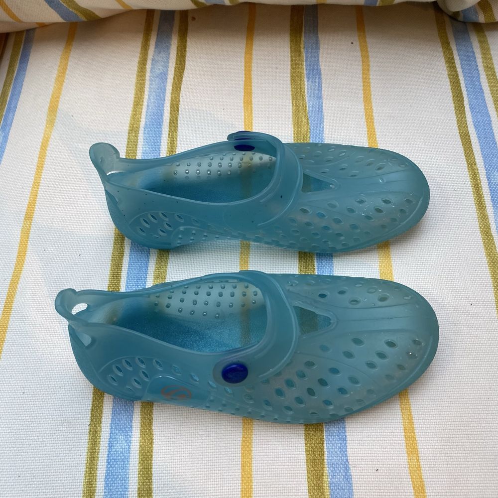 Niebieskie buty do wody/na rafę rozm.29/30