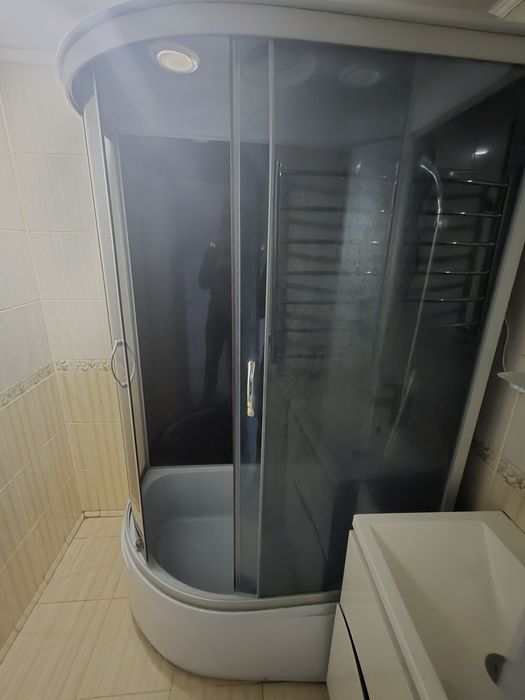 Душова кабіна б/в