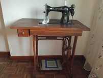 Vendo  máquina de costura SINGER