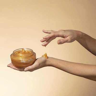 GEL ILUMINADOR E HIDRATANTE CORPORAL LILY GLOW, 250G