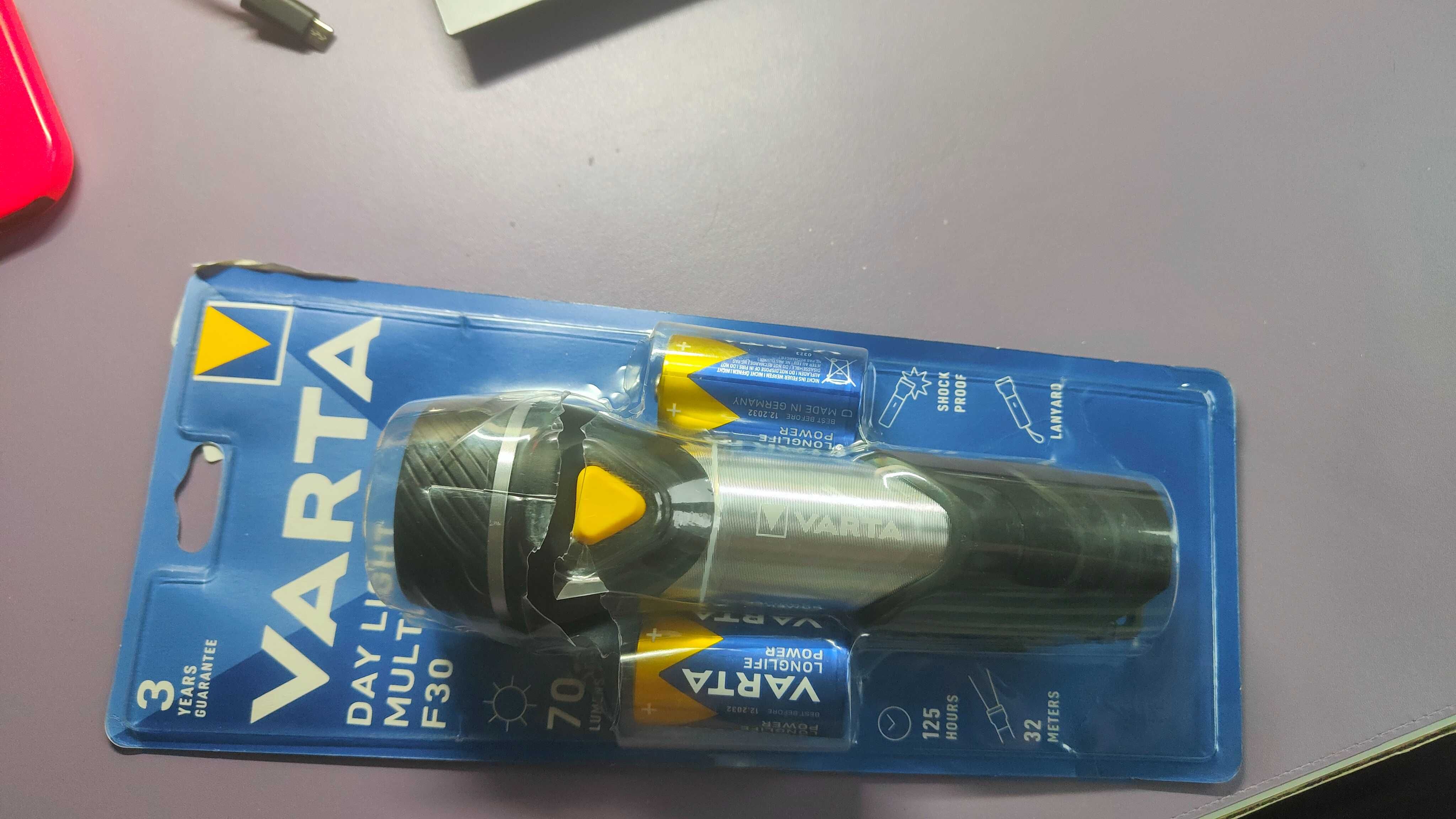 Latarka LED Varta Day Light 70 Lm Czarny Szary