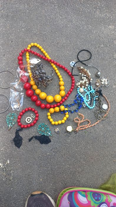 Бусы, брошь, браслет, одним лотом!