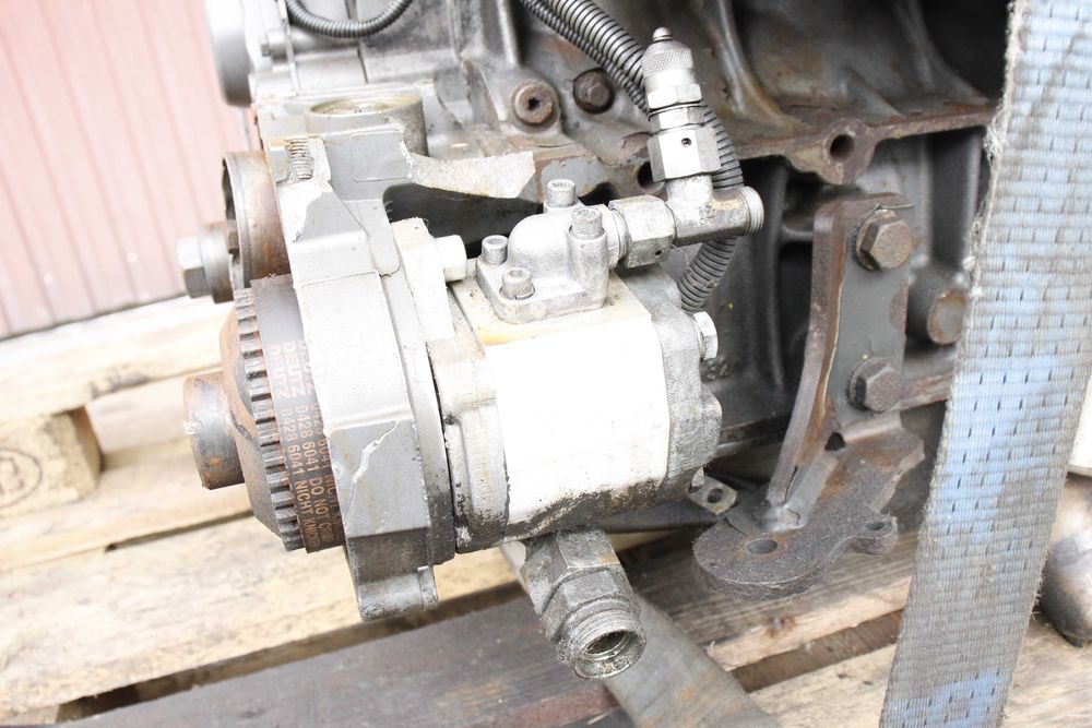 Silnik Deutz 2.3 d2011l03 diesel 3 cylindrowy komatsu genie kompresor