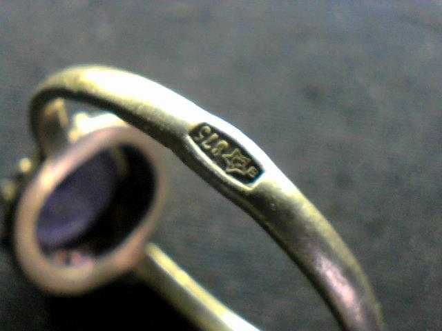 продам серебряное кольцо с александритом