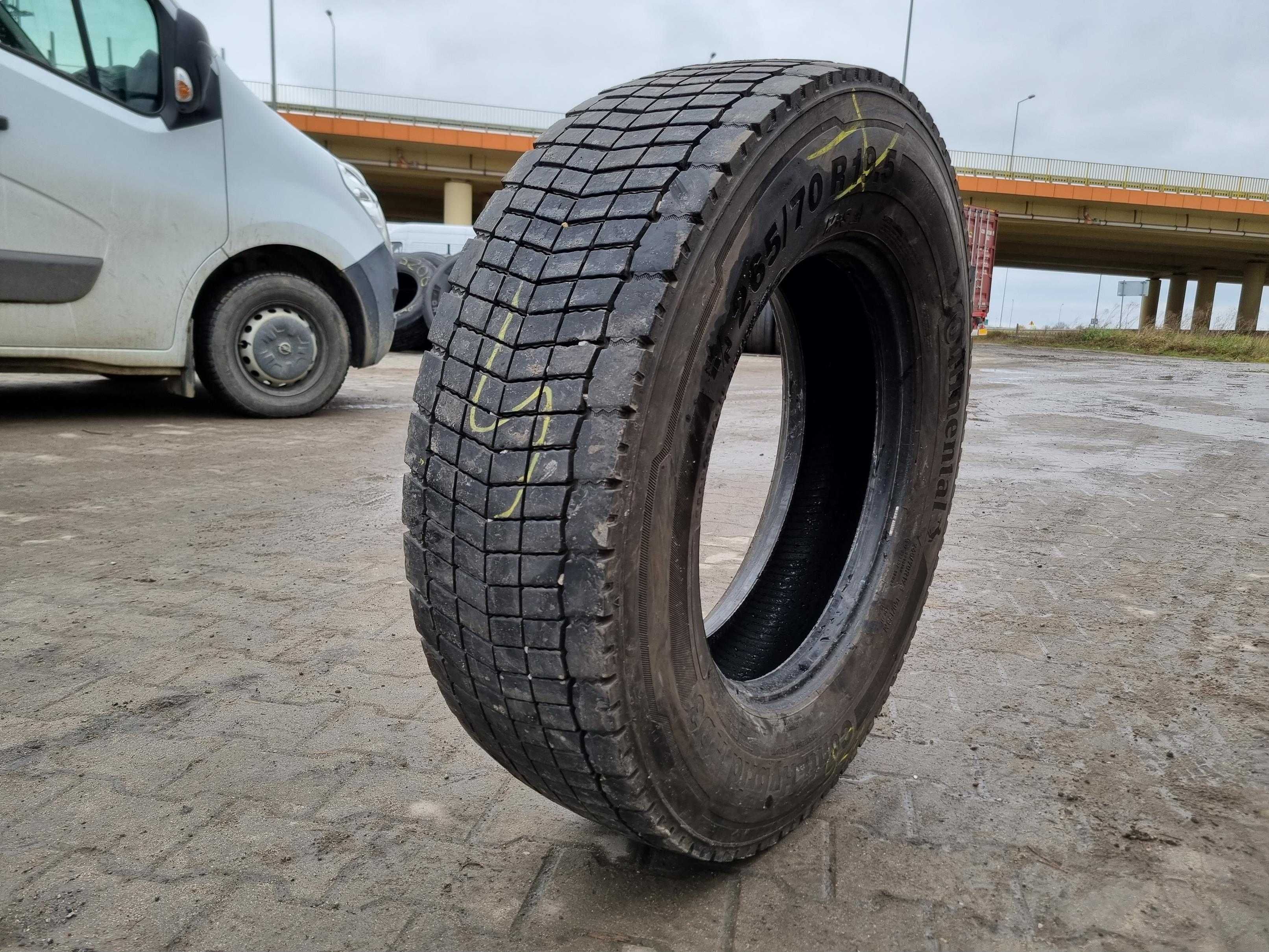 265/70R19.5 Opona CONTINENTAL HYBRID HD3 10-12mm Napęd HD 3