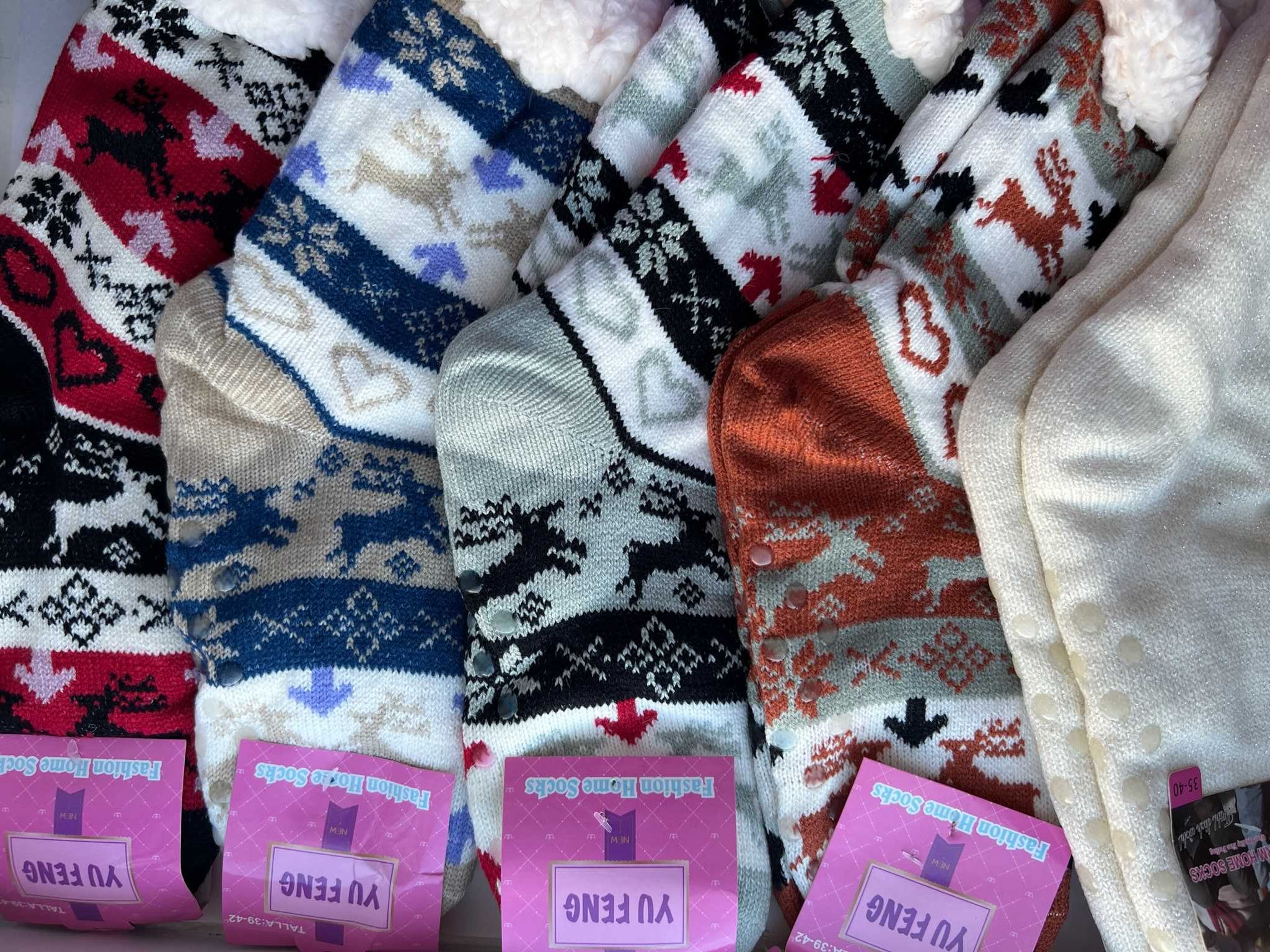 Носки тапочки для всей семьи на меху с тормозами
