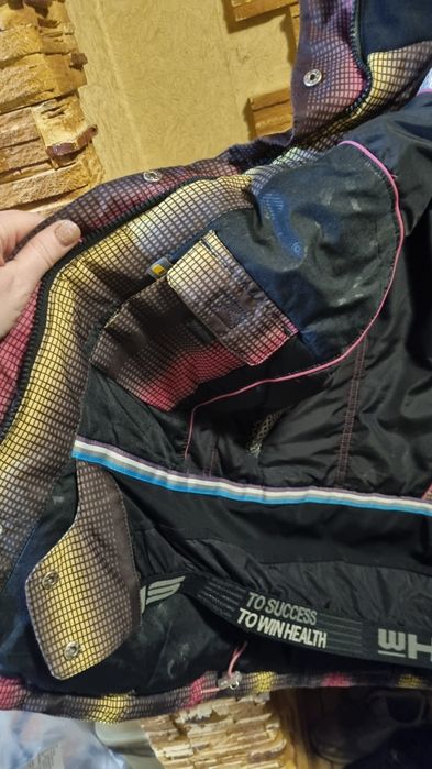 Горнолыжная куртка 46р