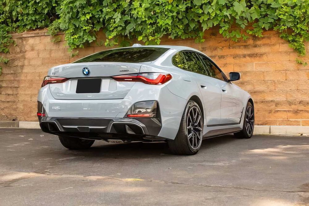 BMW i4 eDrive40      2022