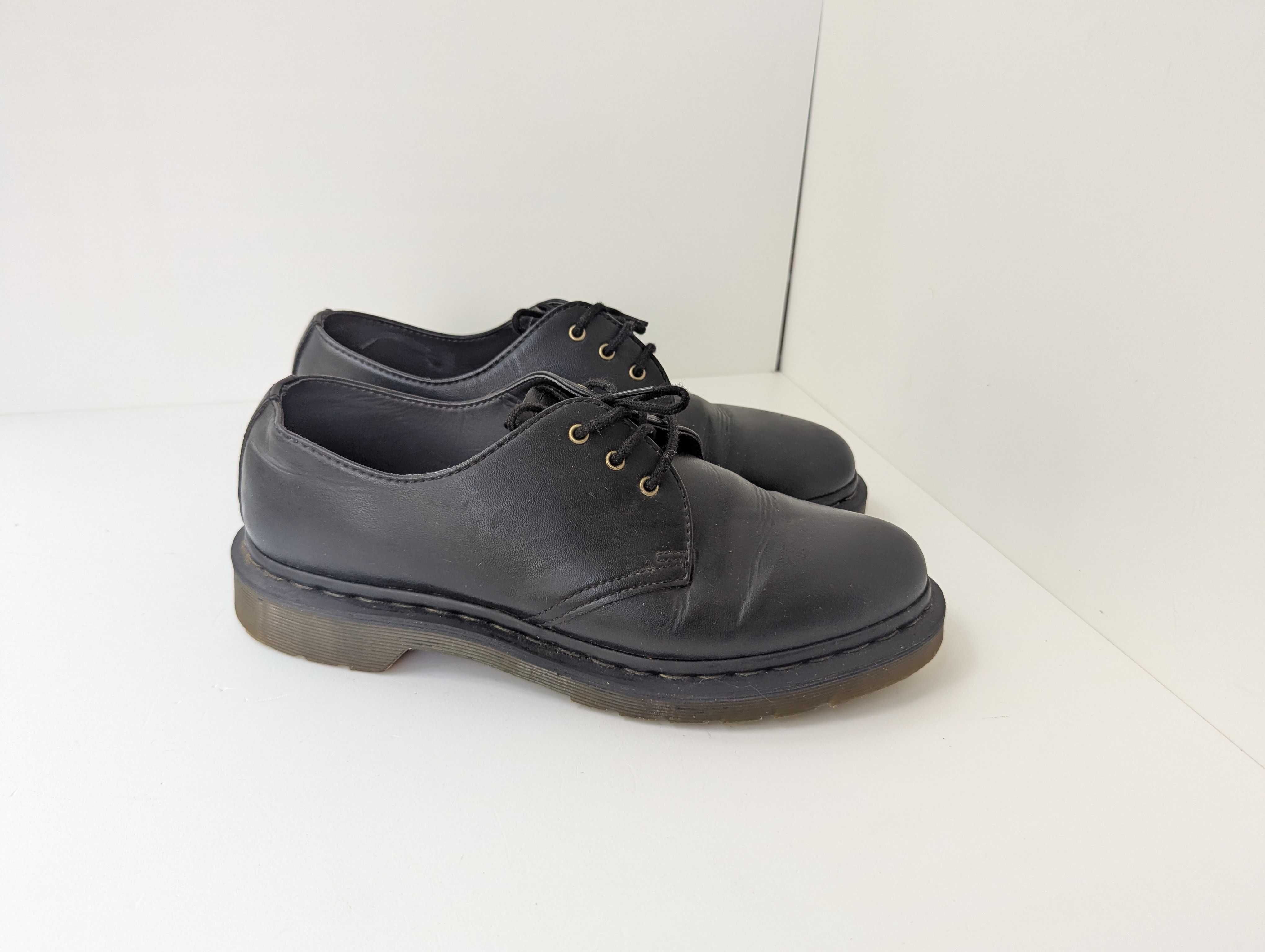 туфлі Dr. Martens 14046