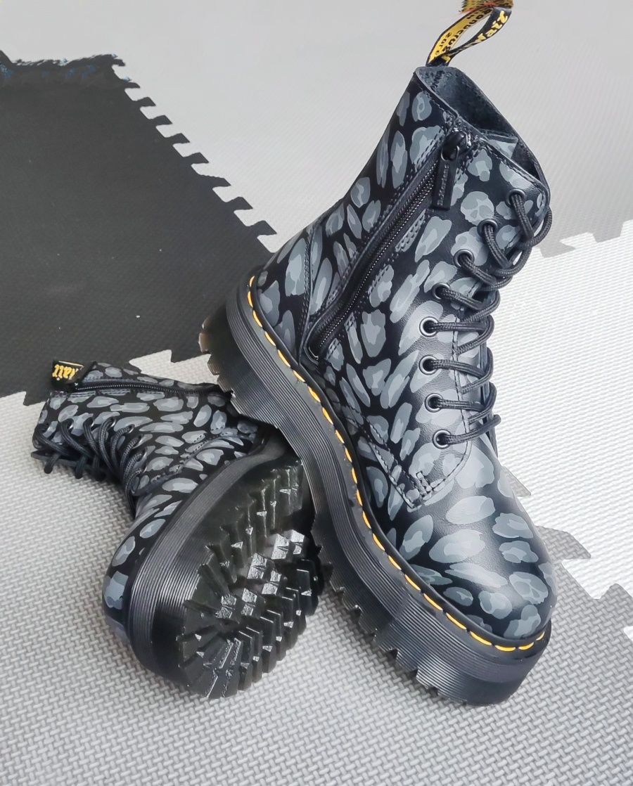 Dr. Martens Jadon Distorted Leopard Backhand rozmiar 38
