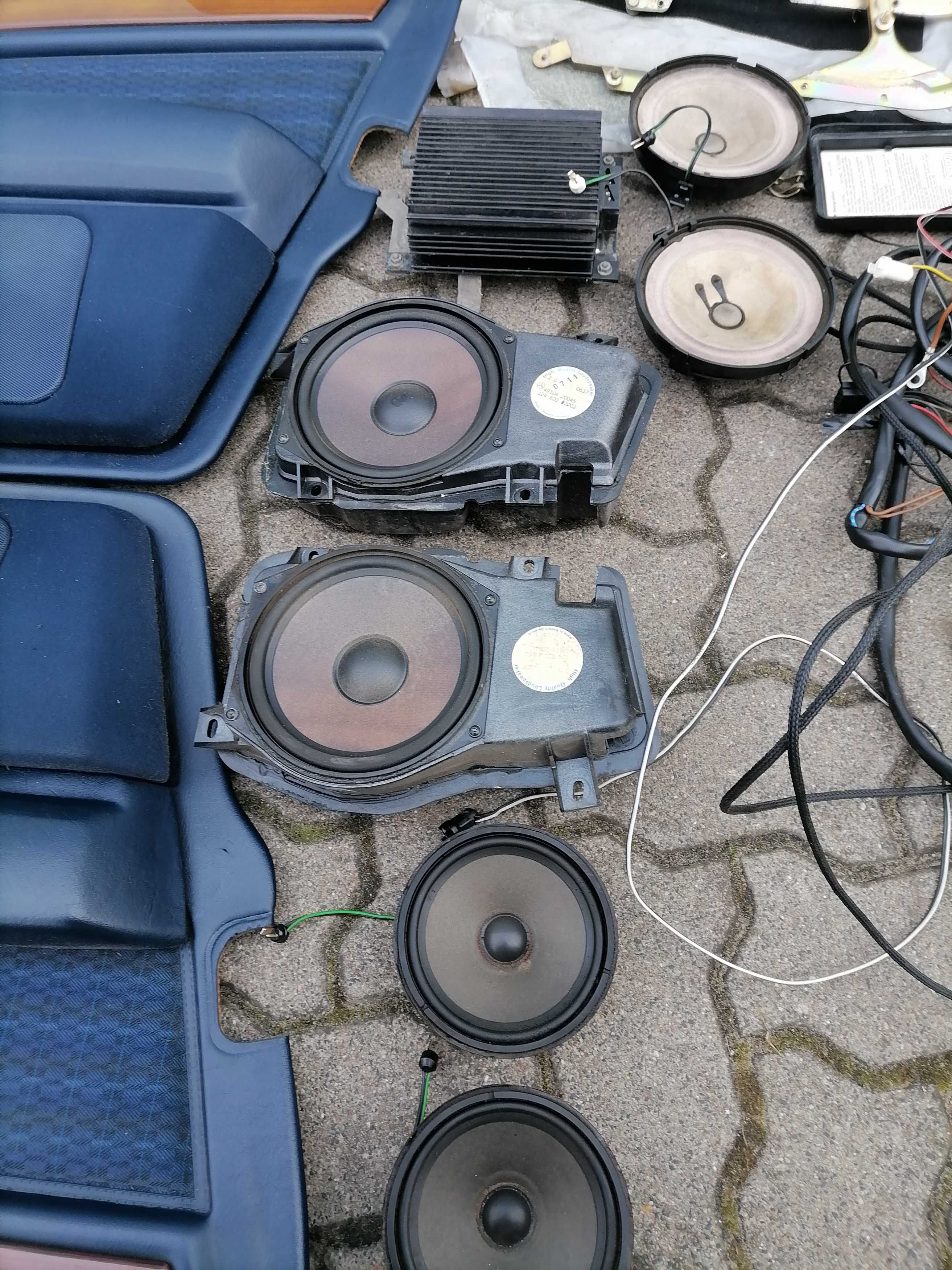 Mercedes w124 sedan kombi active bass system kod 814 kompletny