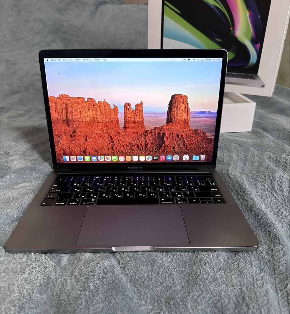 Apple Macbook Pro 13 2018  TouchBar i5 | 256 SSD | 8 gb