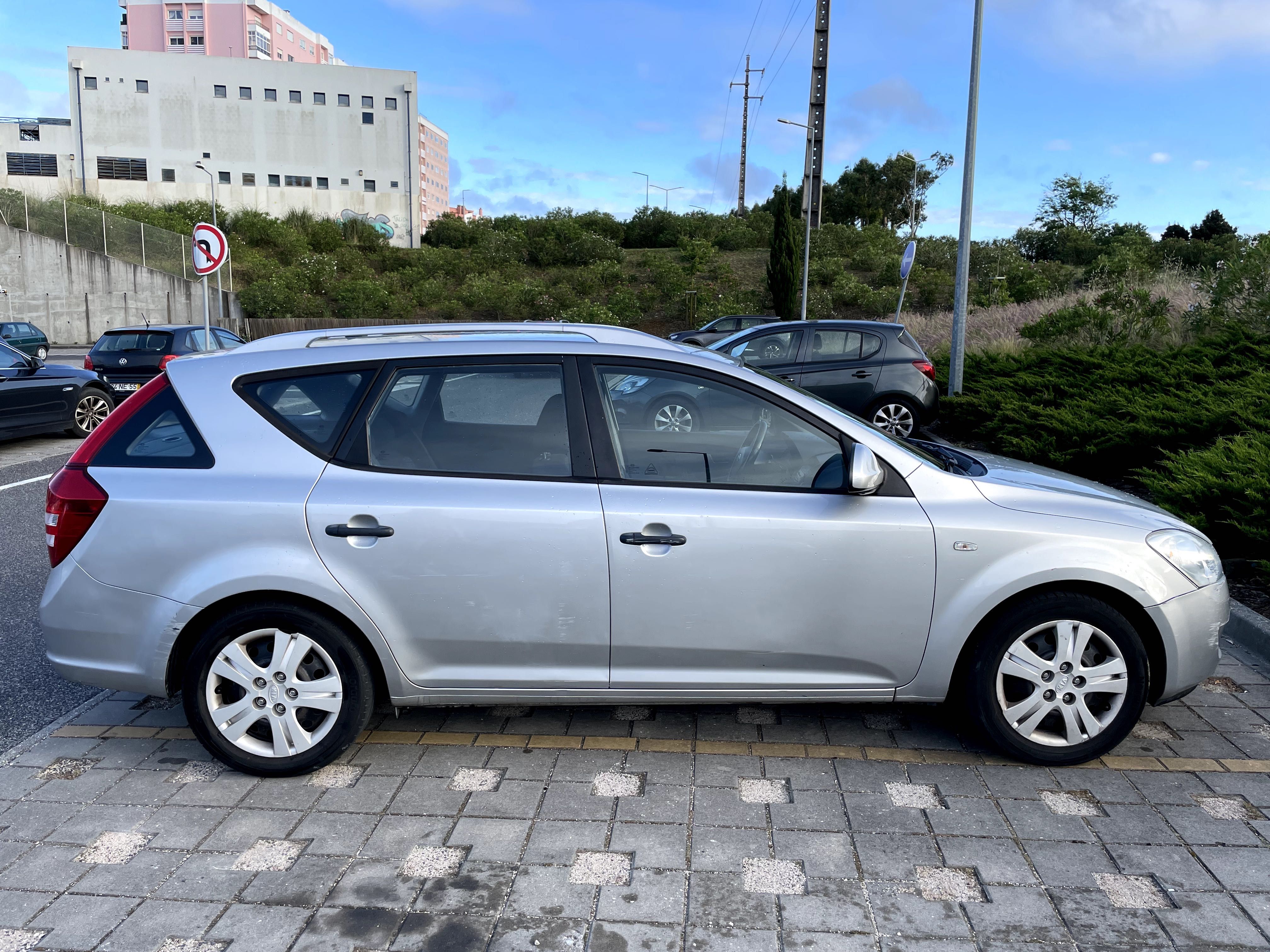 Vendo  Kia Ceed SW 1.4, 2008 - carrinha