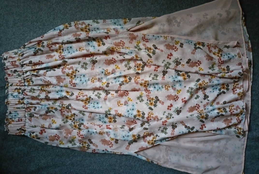 Komplet bluzka i spódnica Massimo Dutti