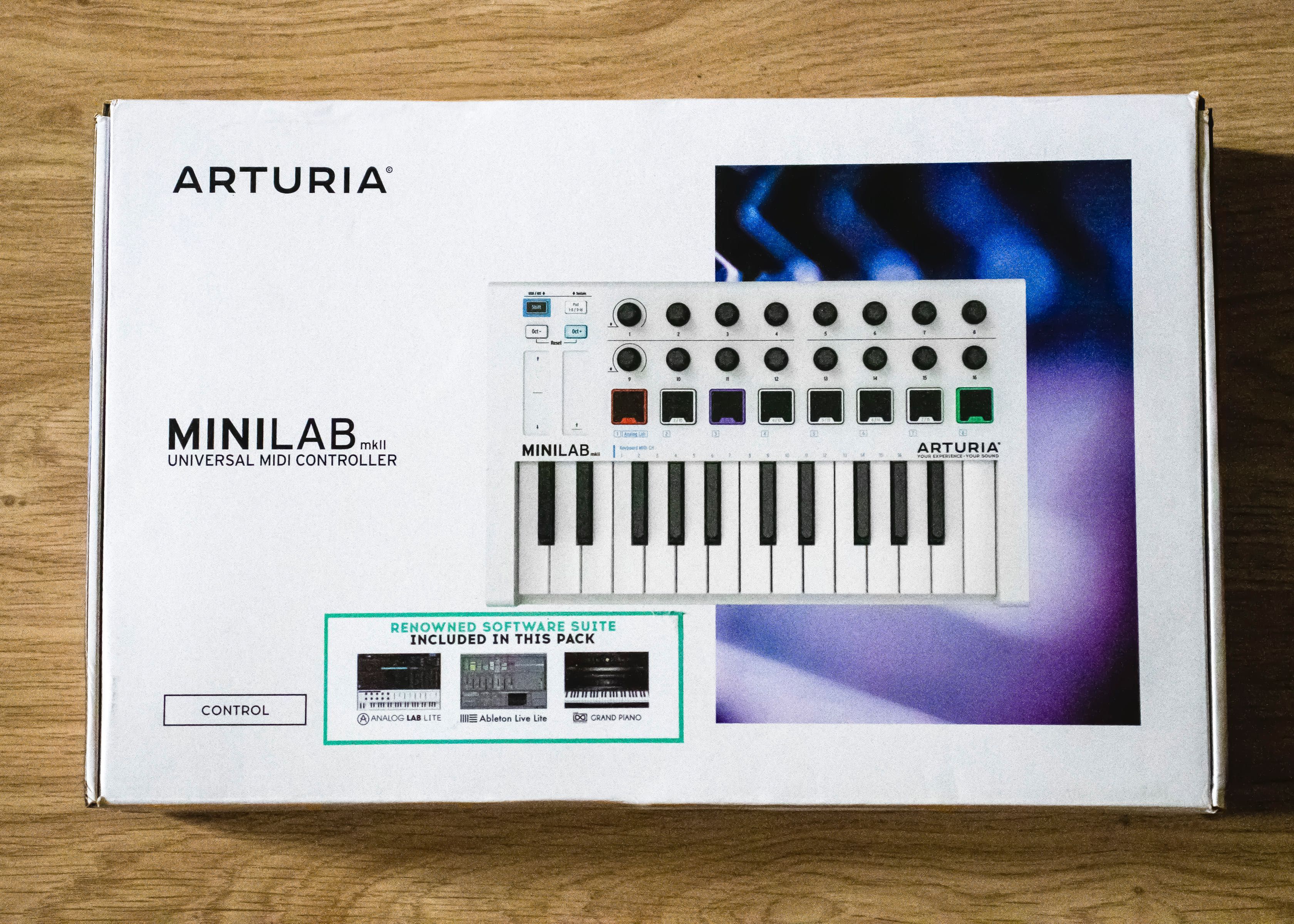 Arturia MiniLab Mk II Новое состояние Белая