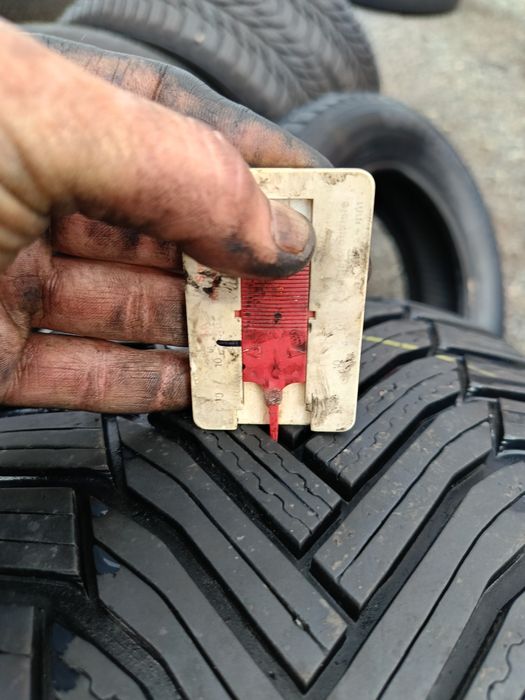 Opony Michelin Wielosezon 225/50-17