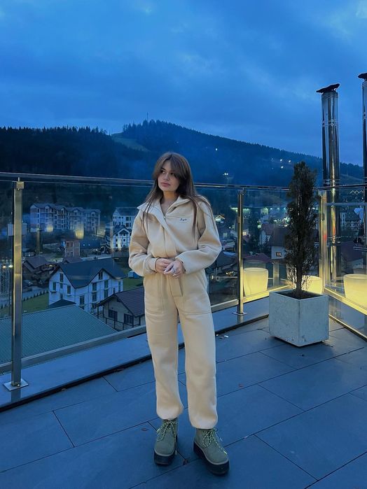 Комбінезон жіночий