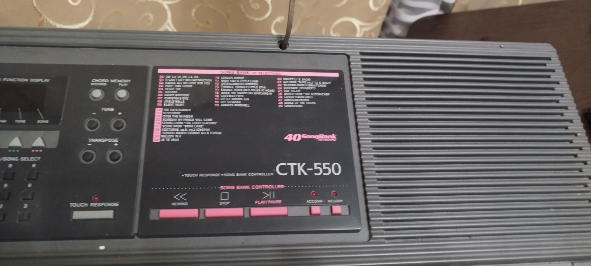 Синтезатор CASIO  CTK-550