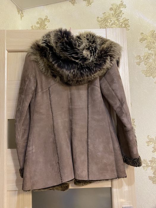 Натуральная дубленка в отличном состоянии