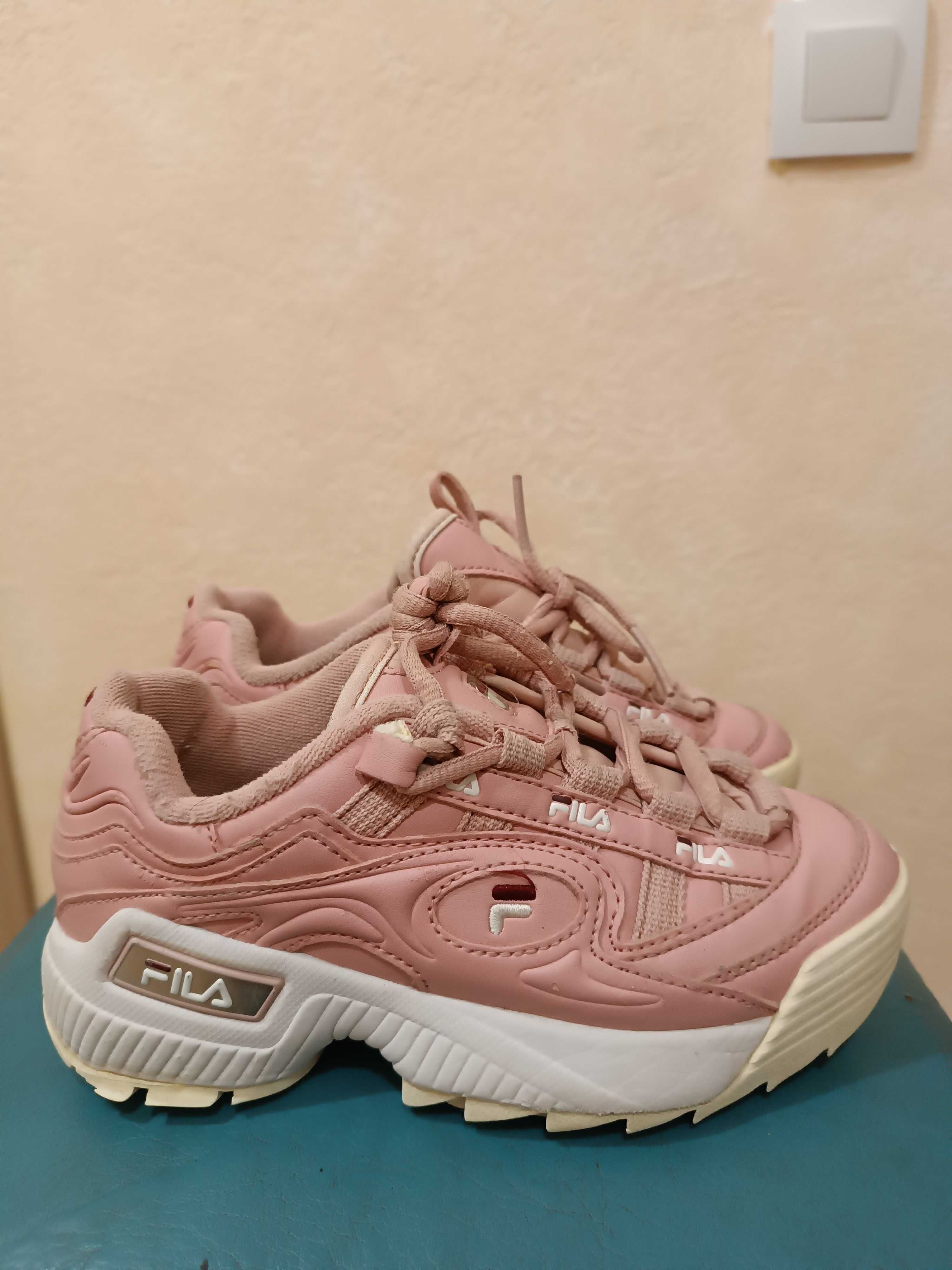 Кросівки рожеві дівчинка
