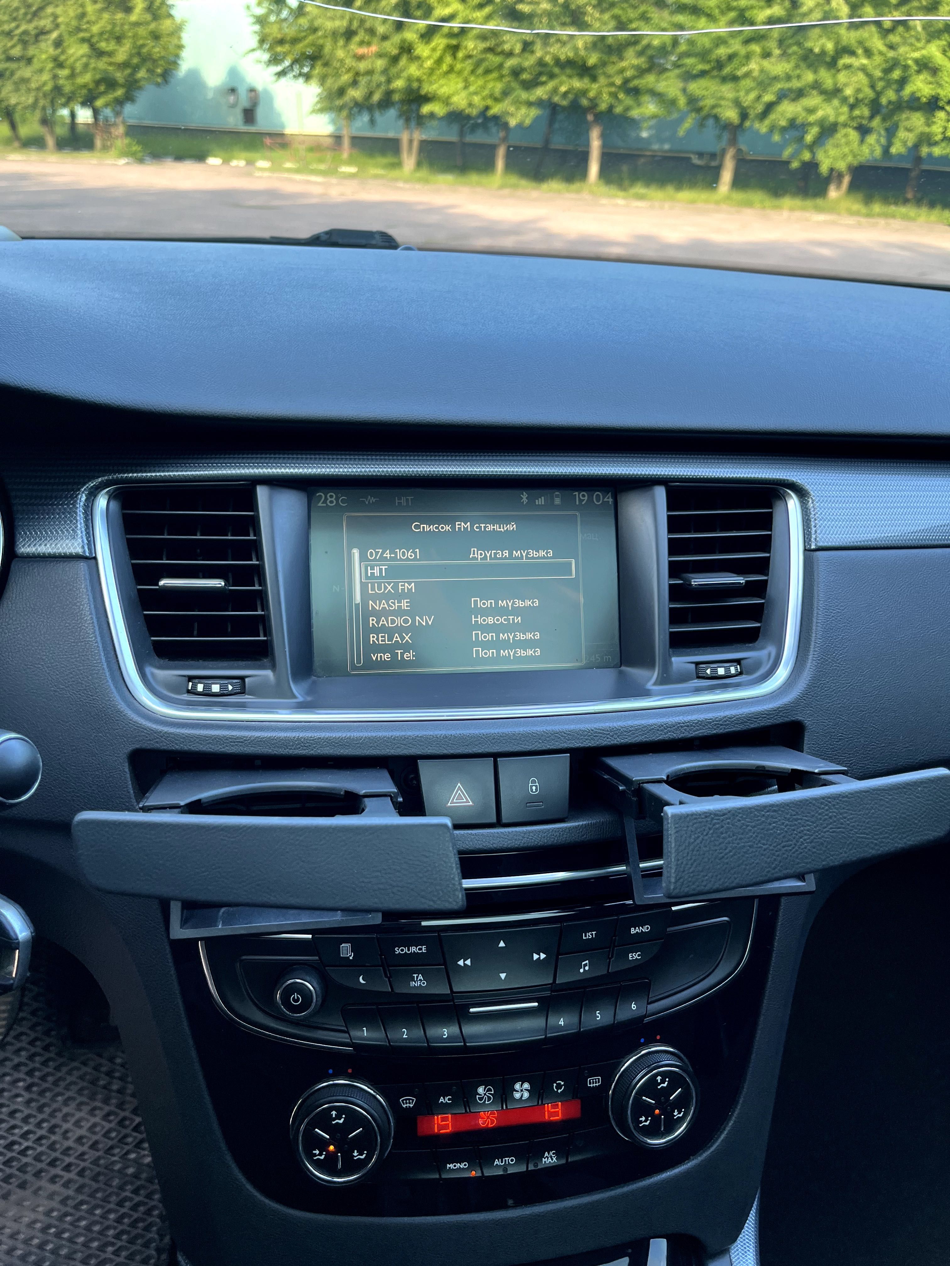 Peugeot 508 SW 2012 1.6 Дизель універсал панорамний дах пежо 508