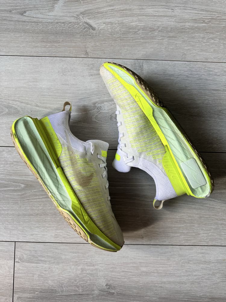 Buty Nike Zoomx Invincible 3 42,5 27cm