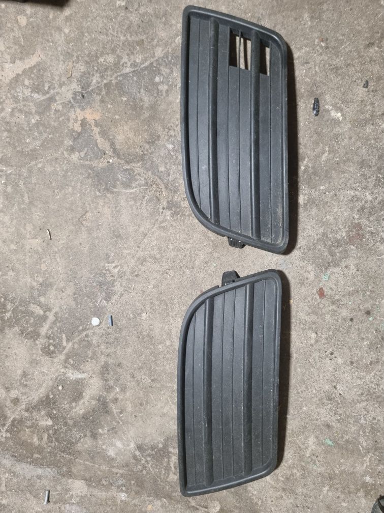 Kratka zaślepka halogenu w zderzak zderzaka lewa prawa swift mk6