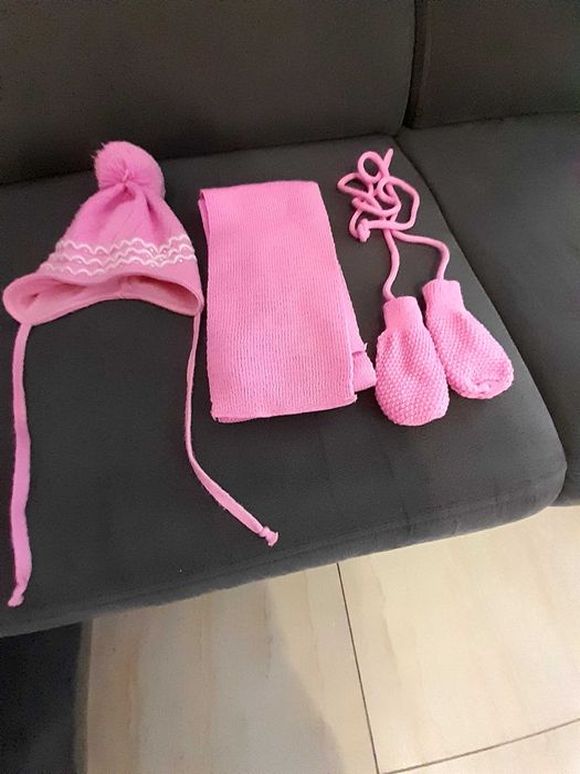 Niemowlęcy Komplet zimowy-czapka szalik rękawiczki-dziewczynka- Nowy
