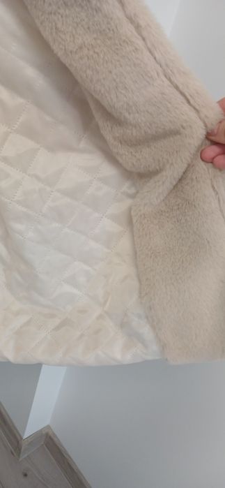 Шуба шубка еко беж нова 48 розмір