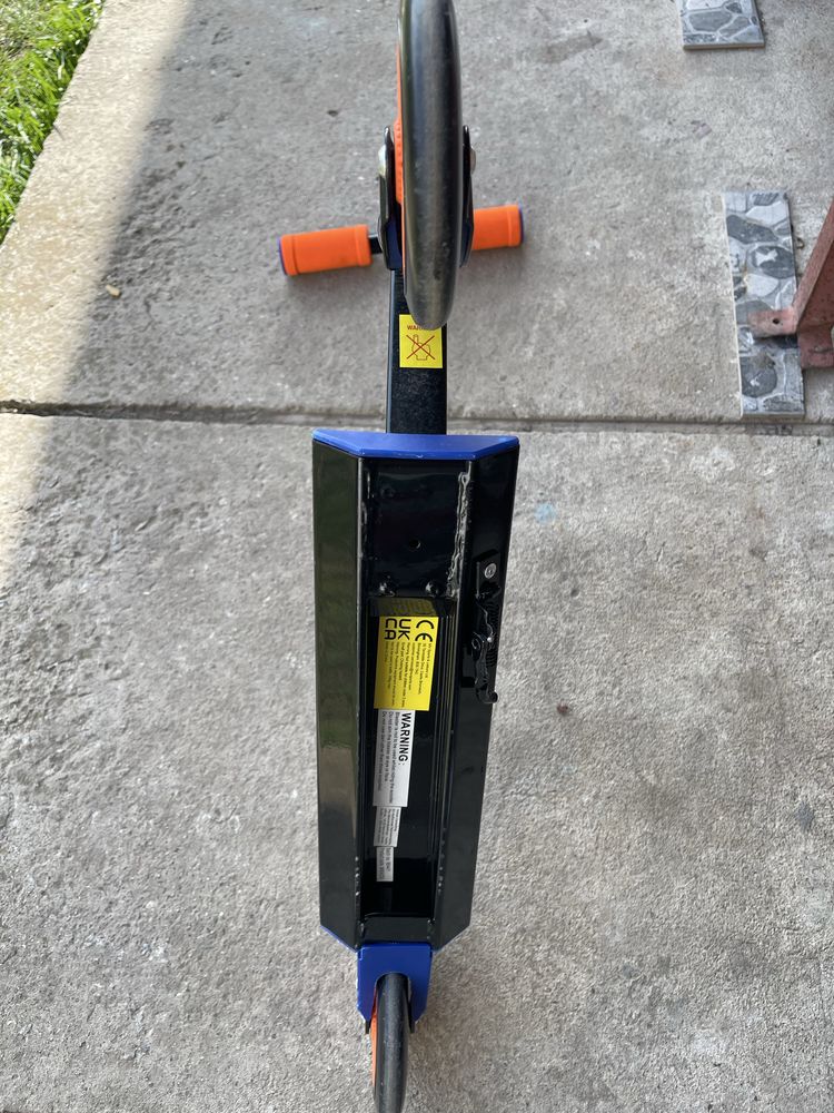 Самокат NERF як новий і