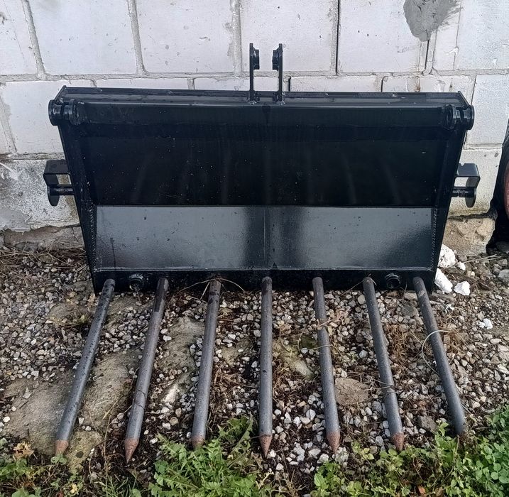 Nowe widły do obornika tura (paleciak)