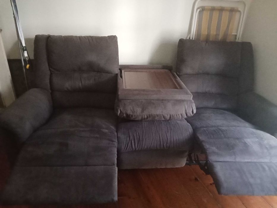 Sofá de cor castanho