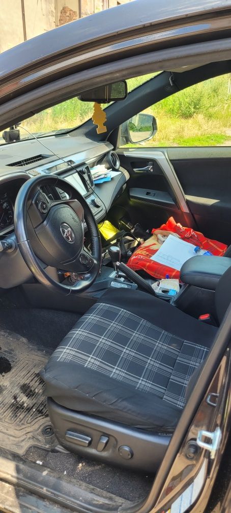 Toyota rav 4 - pierwszy właściciel - Polski salon