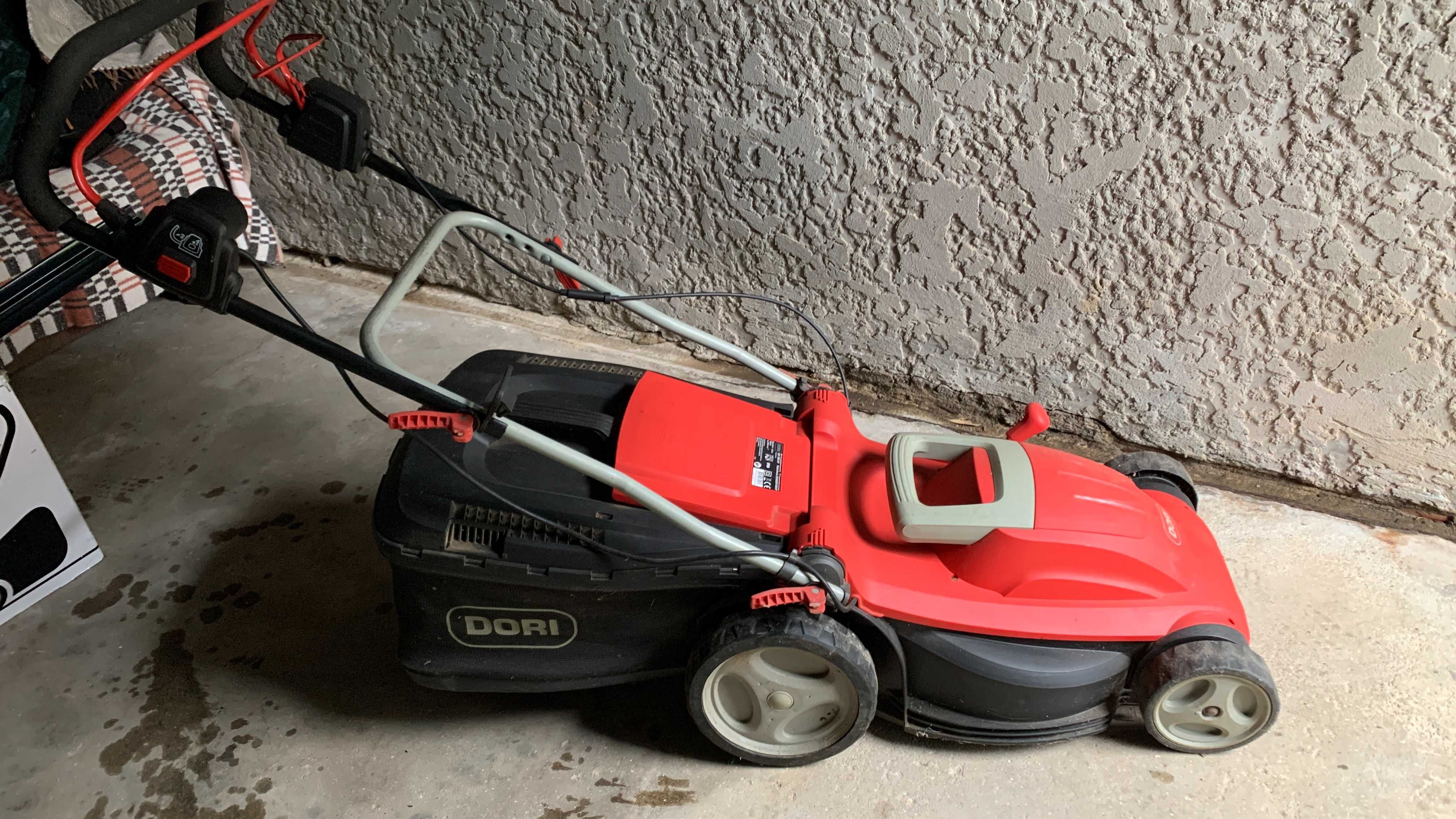 Corta Relvas Eléctrico de 1800w