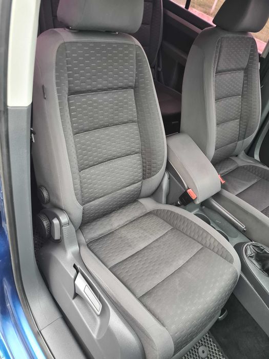 VW touran 1.6 mpi +газ добрий стан