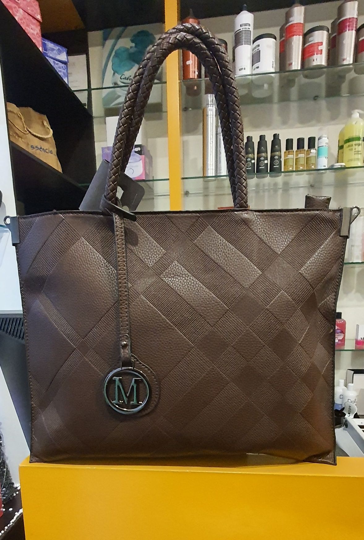 Sacos de compras em juta