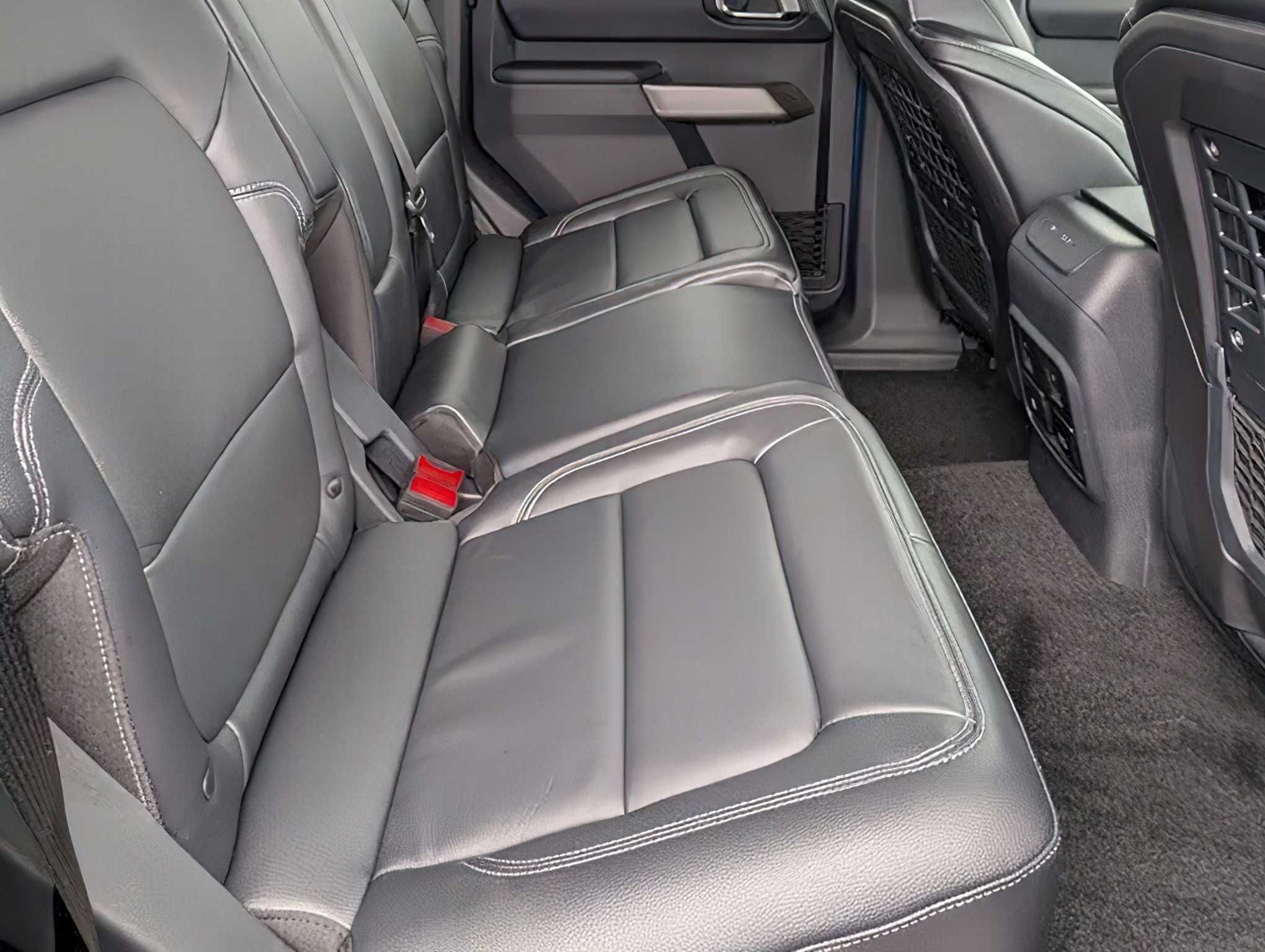 Ford  Bronco First Edition      2021