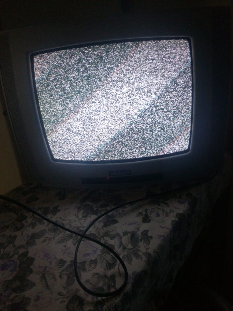 Tv pequena Mitsai