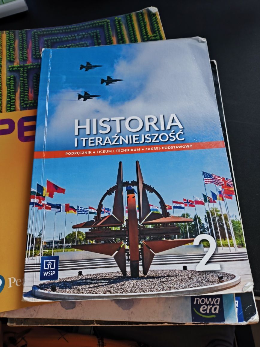 HIT 2 podręcznik historia i teraźniejszość