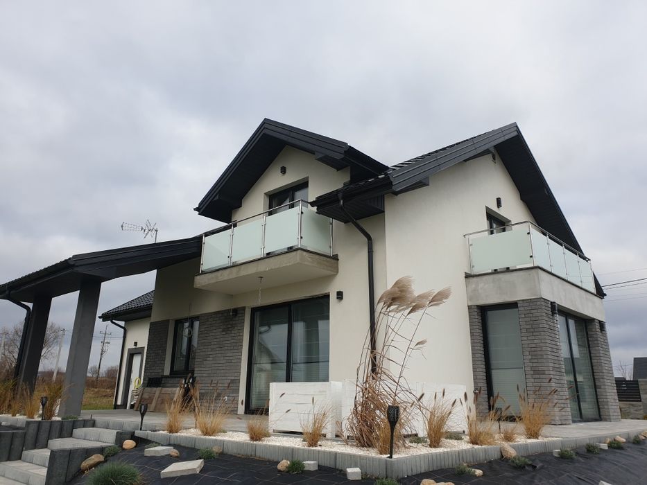 Balustrady nierdzewne ze stali nierdzewnej szklane szkło drewno