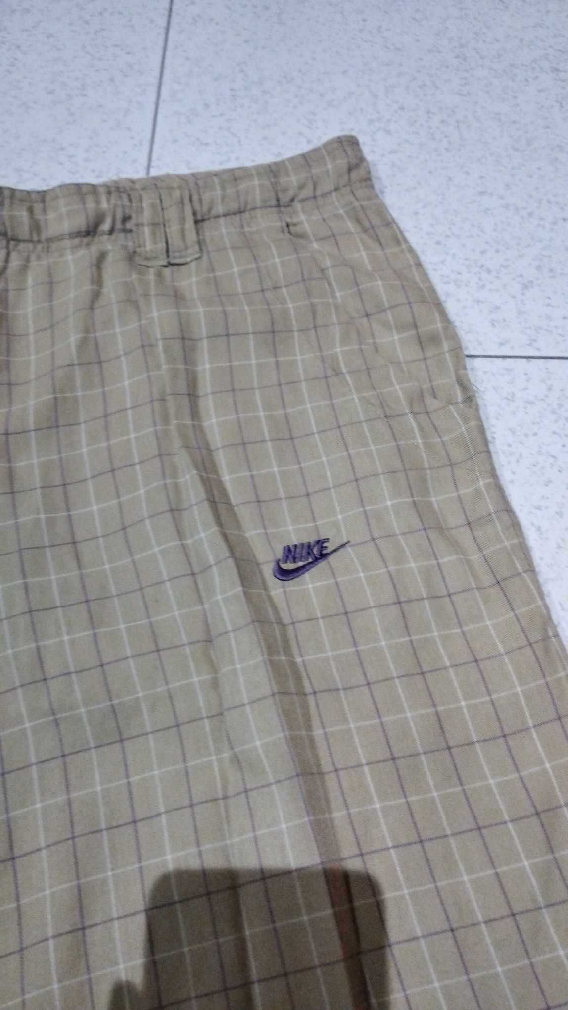 Calções Compridos Vintage (NIKE) - XL (Bege com riscas brancas e roxas