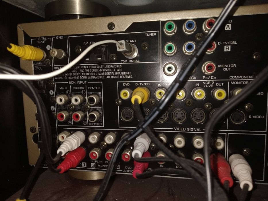 Amplificador Yamaha RX-V620 RDS