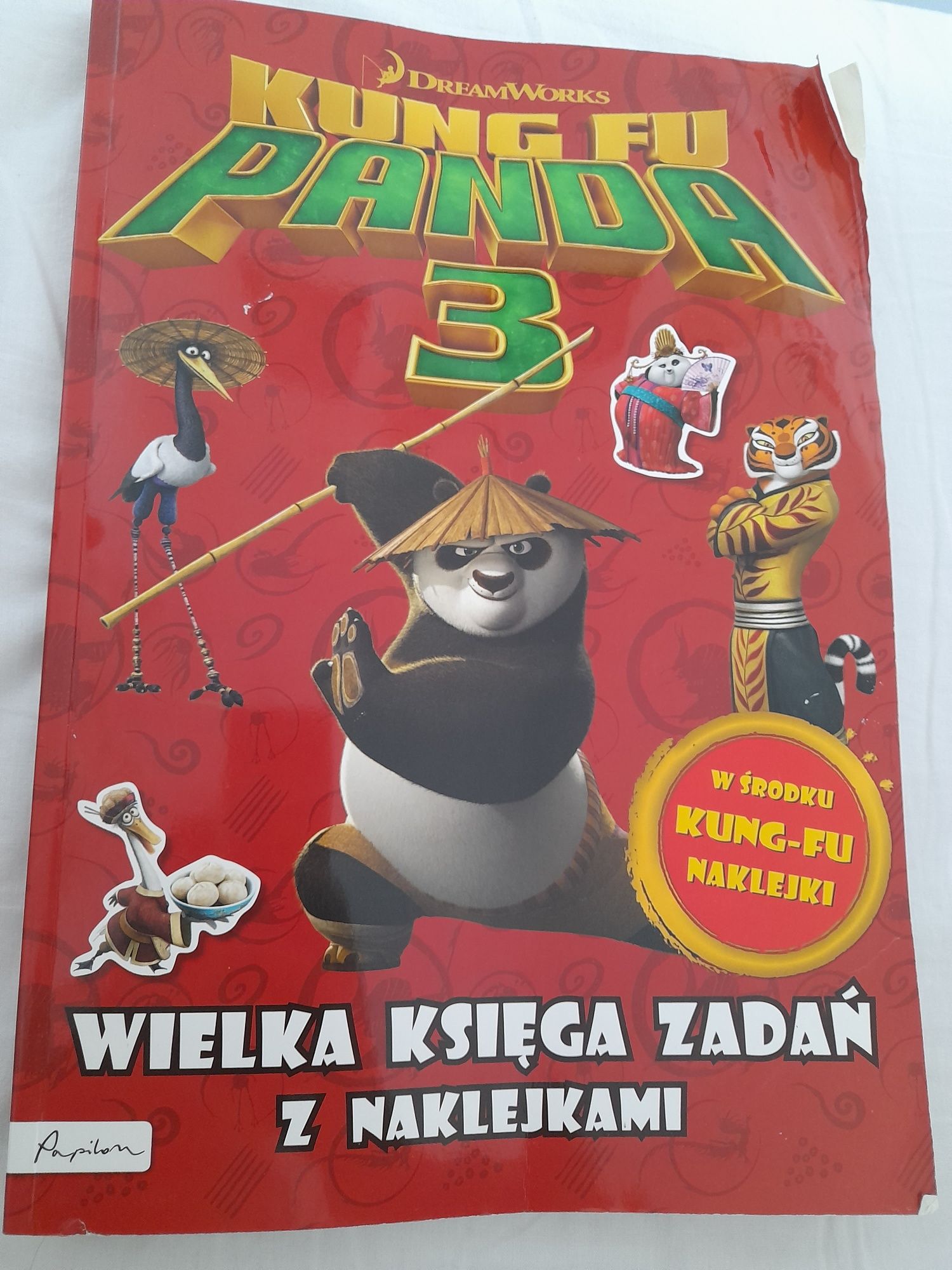 Wielka księga zadań z naklejkami Kung Fu Panda 3