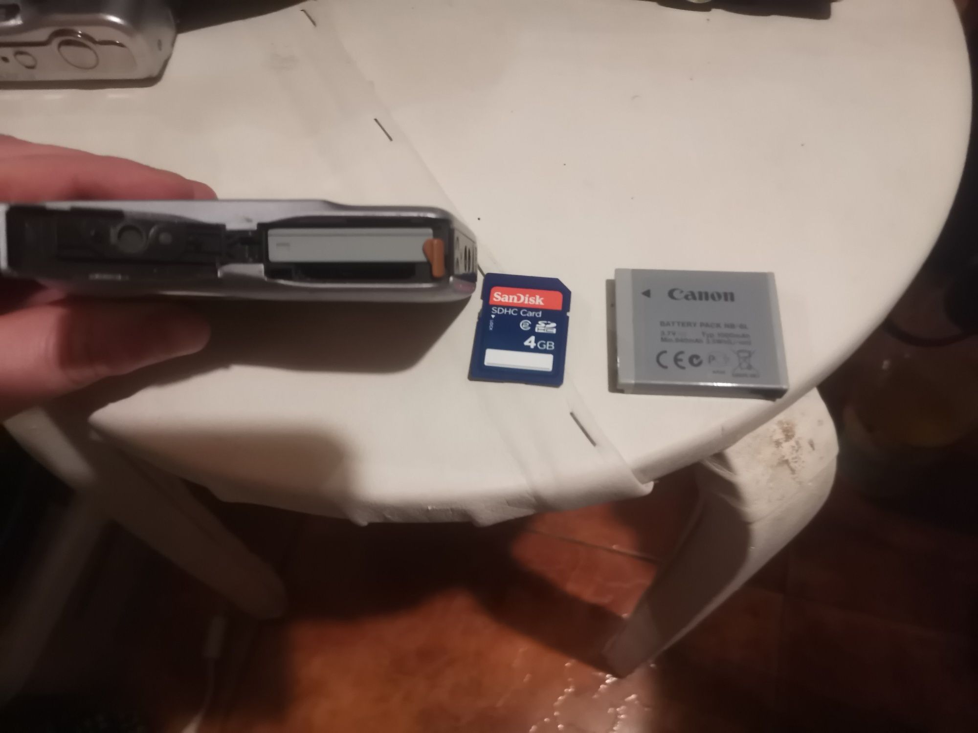 Canon aparat 12.1